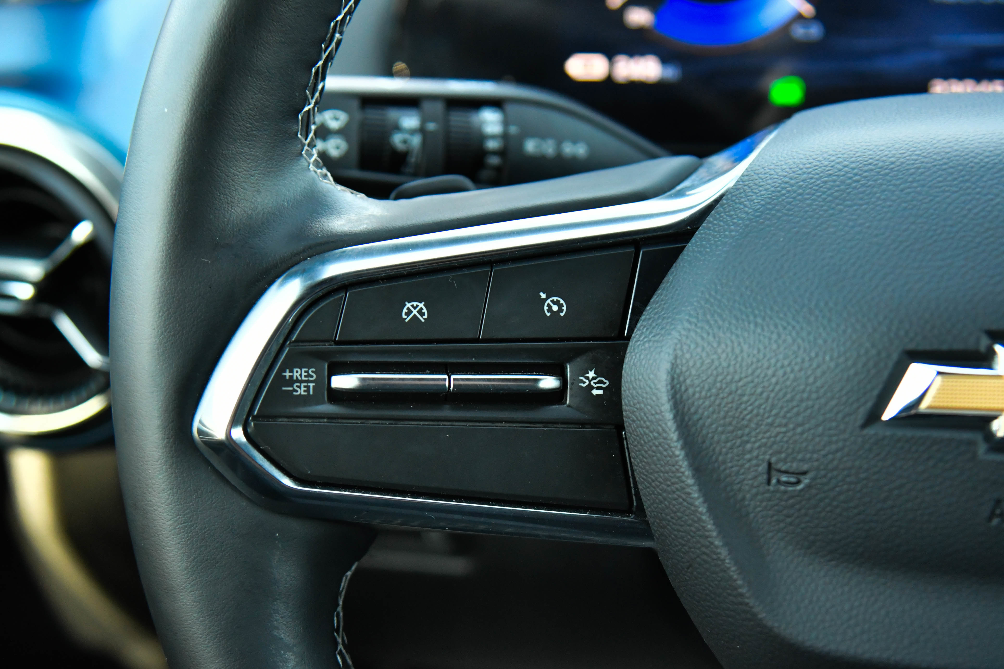 Used 2024 Chevrolet Equinox EV LT w/ LPO, Trailering Package image 38