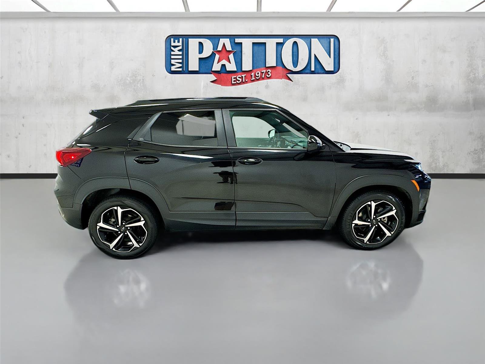 Used 2021 Chevrolet TrailBlazer RS w/ Sun and Liftgate Package image 8