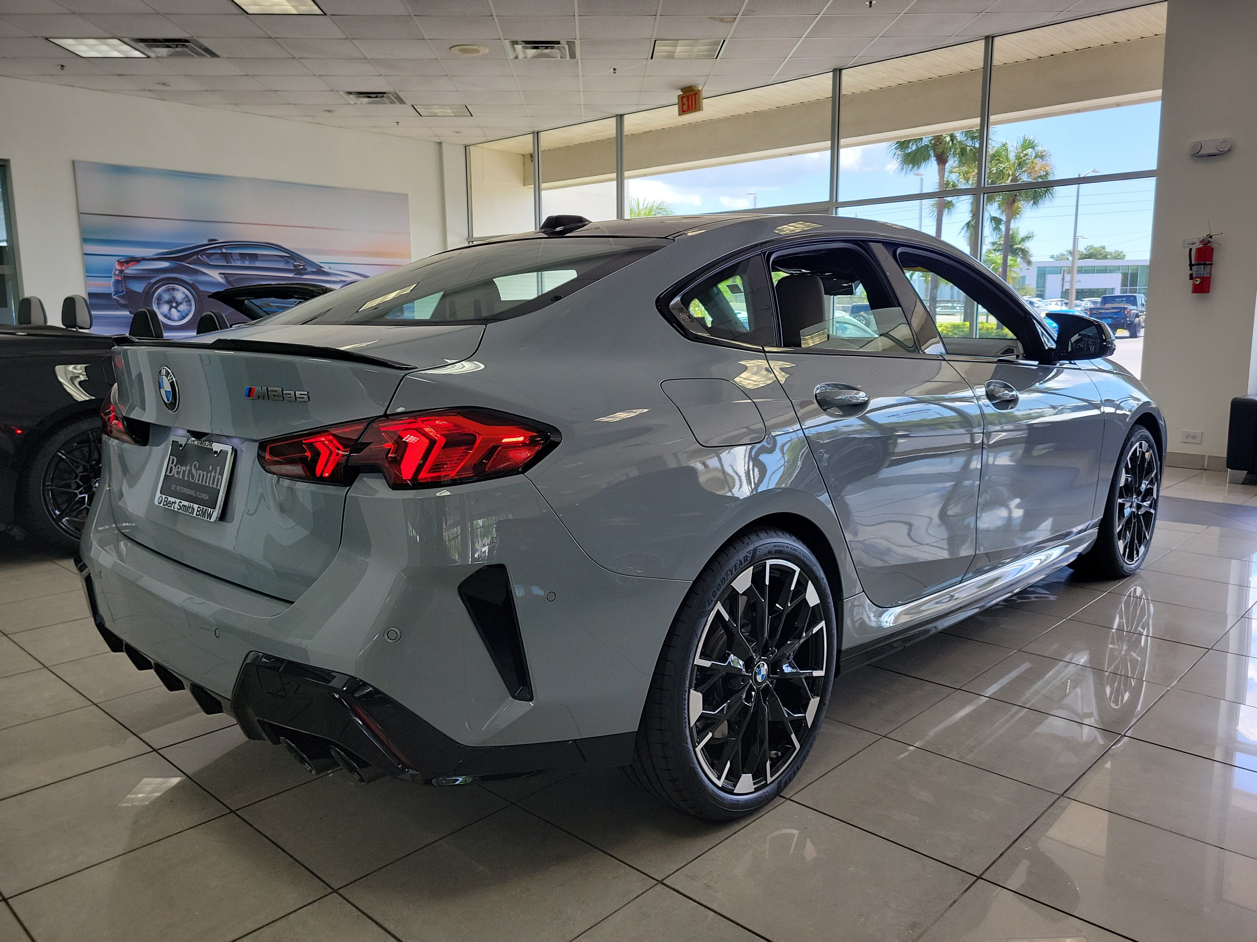 Used 2026 BMW M235i xDrive w/ Technology Package AWD/4WD image 3