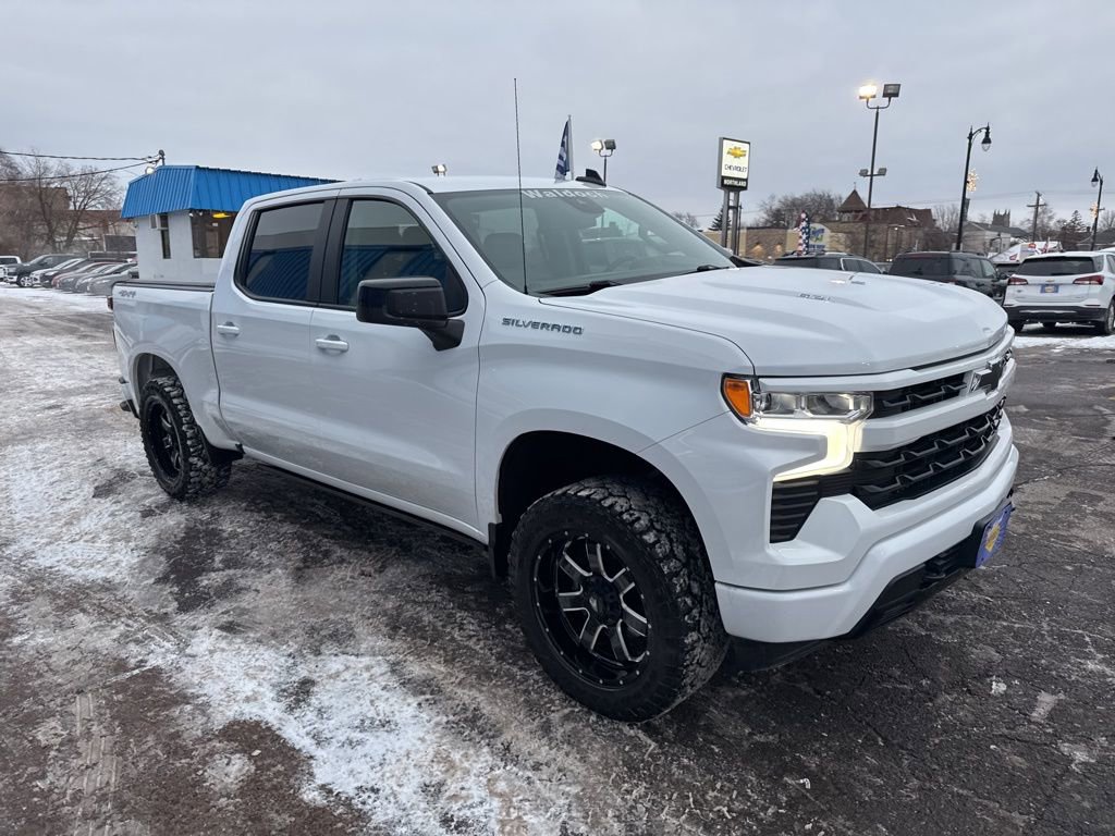 Used 2023 Chevrolet Silverado 1500 RST w/ Convenience Package II image 4