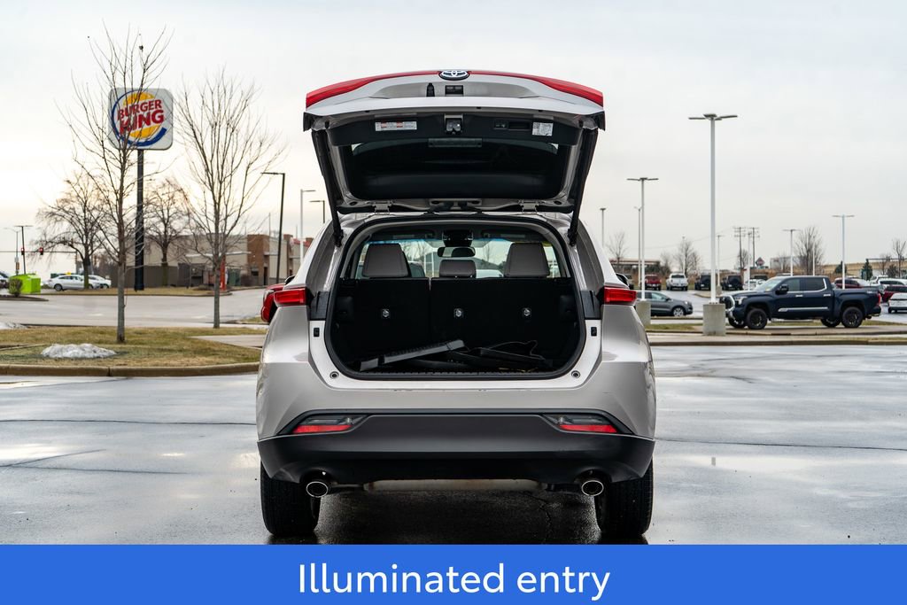 Certified 2024 Toyota Venza LE image 10