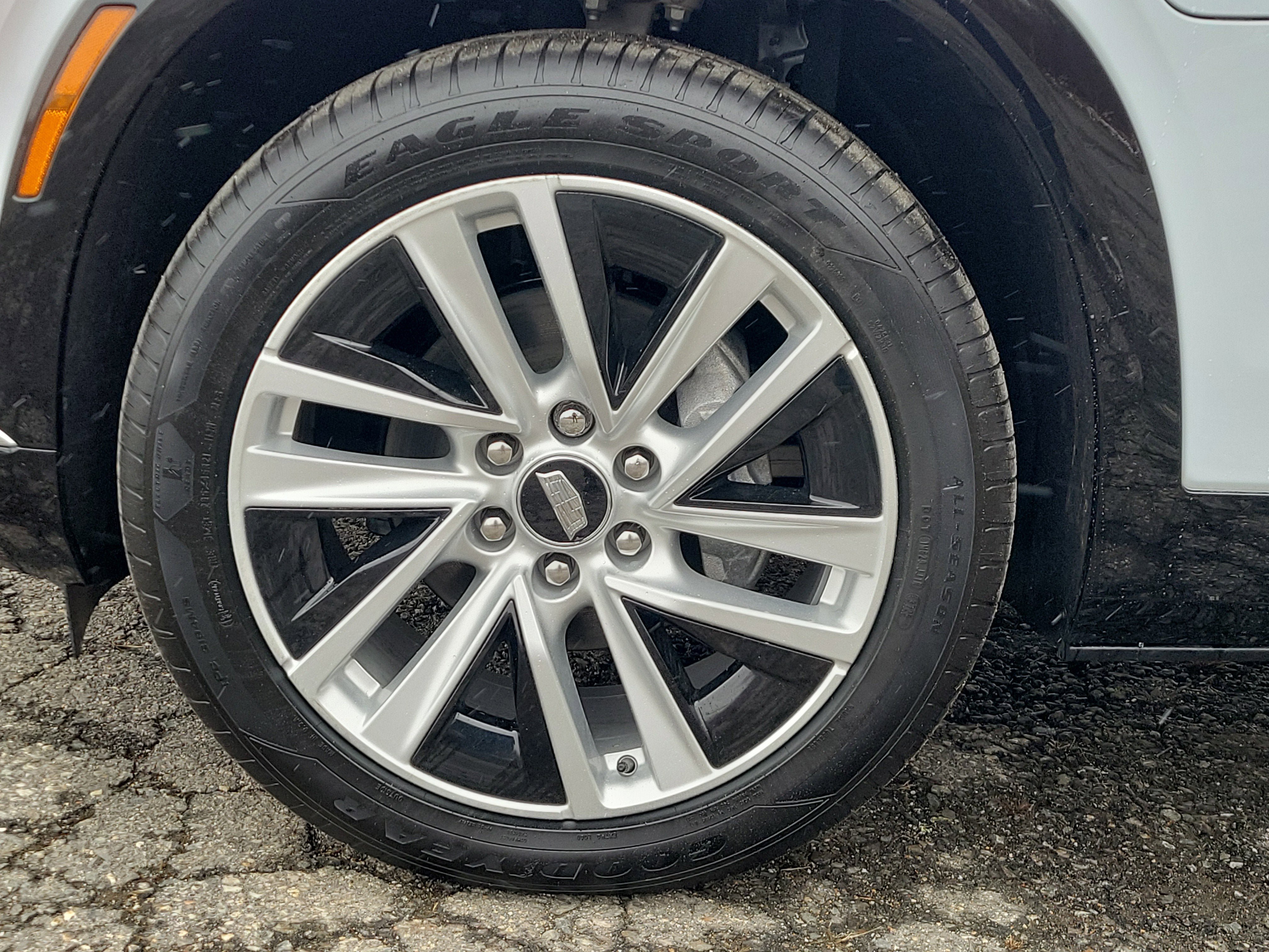 New 2026 Cadillac Vistiq Luxury AWD/4WD image 11