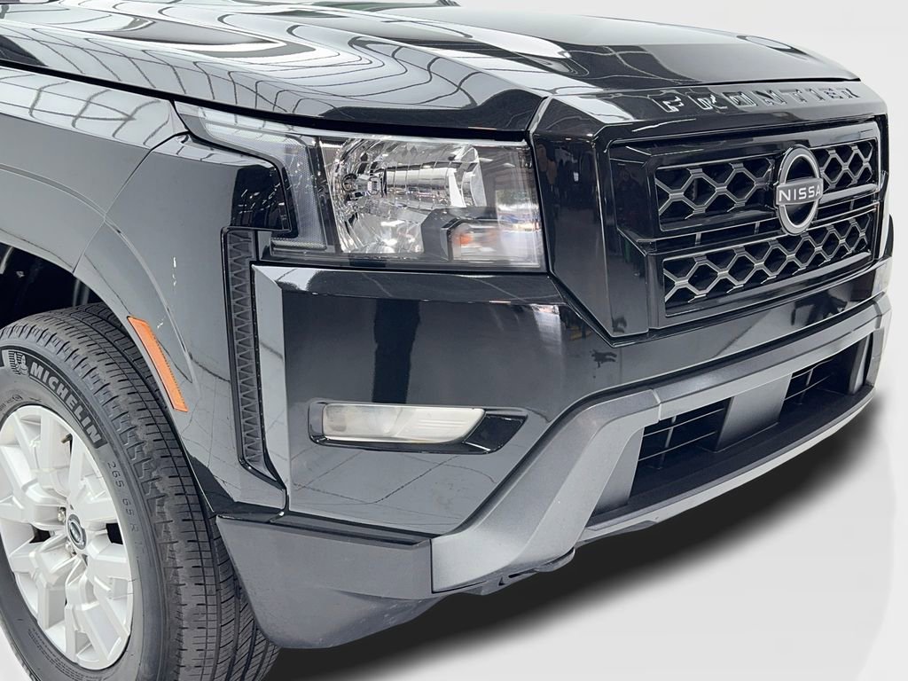 Used 2023 Nissan Frontier SV w/ SV Convenience Package image 3