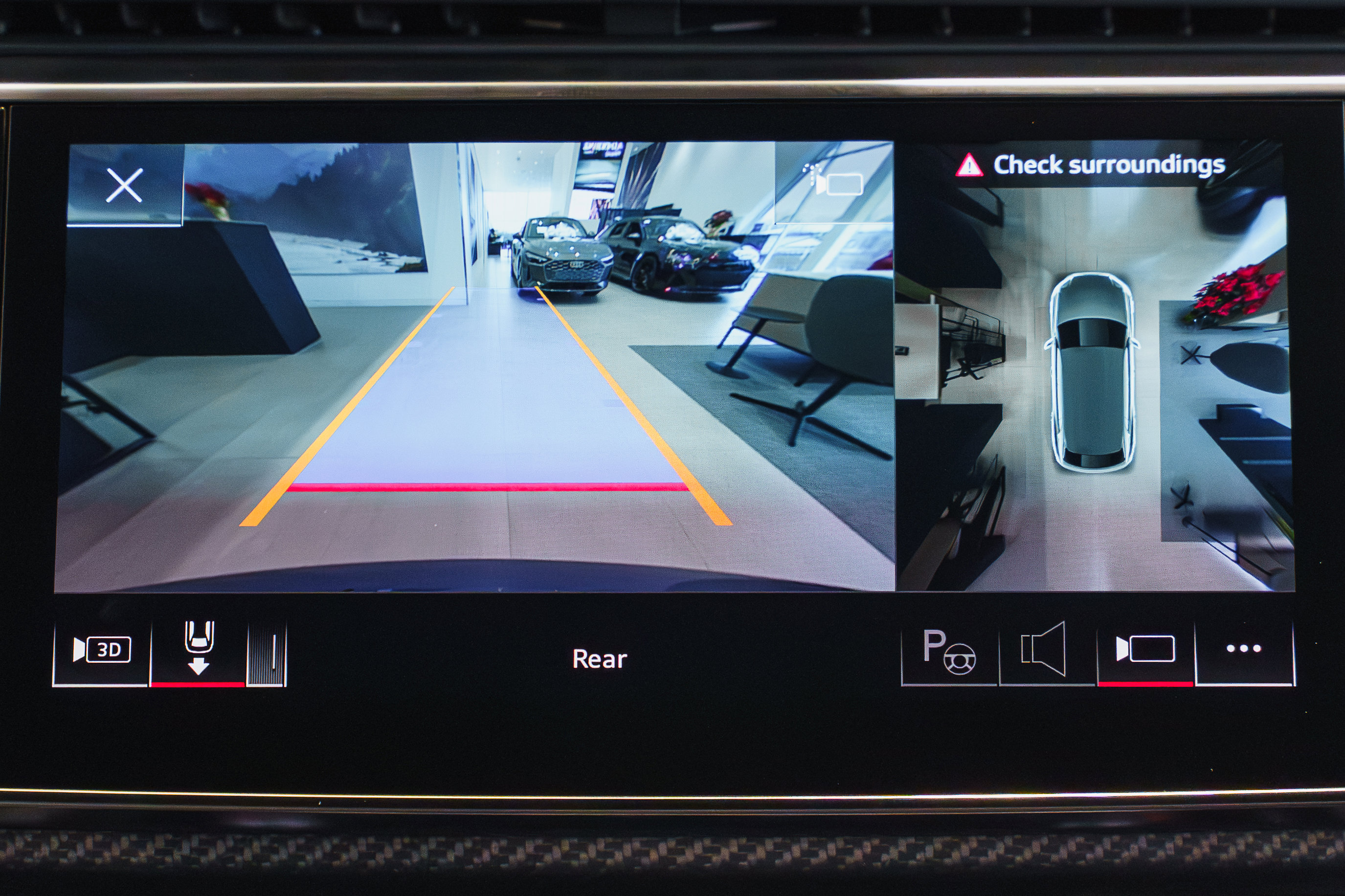 New 2026 Audi RS Q8 performance image 12