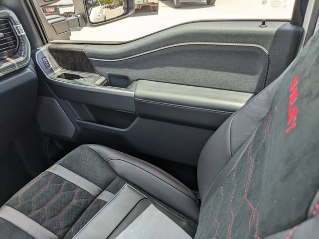 New 2026 Ford F250 Lariat w/ Black Appearance Package AWD/4WD image 19