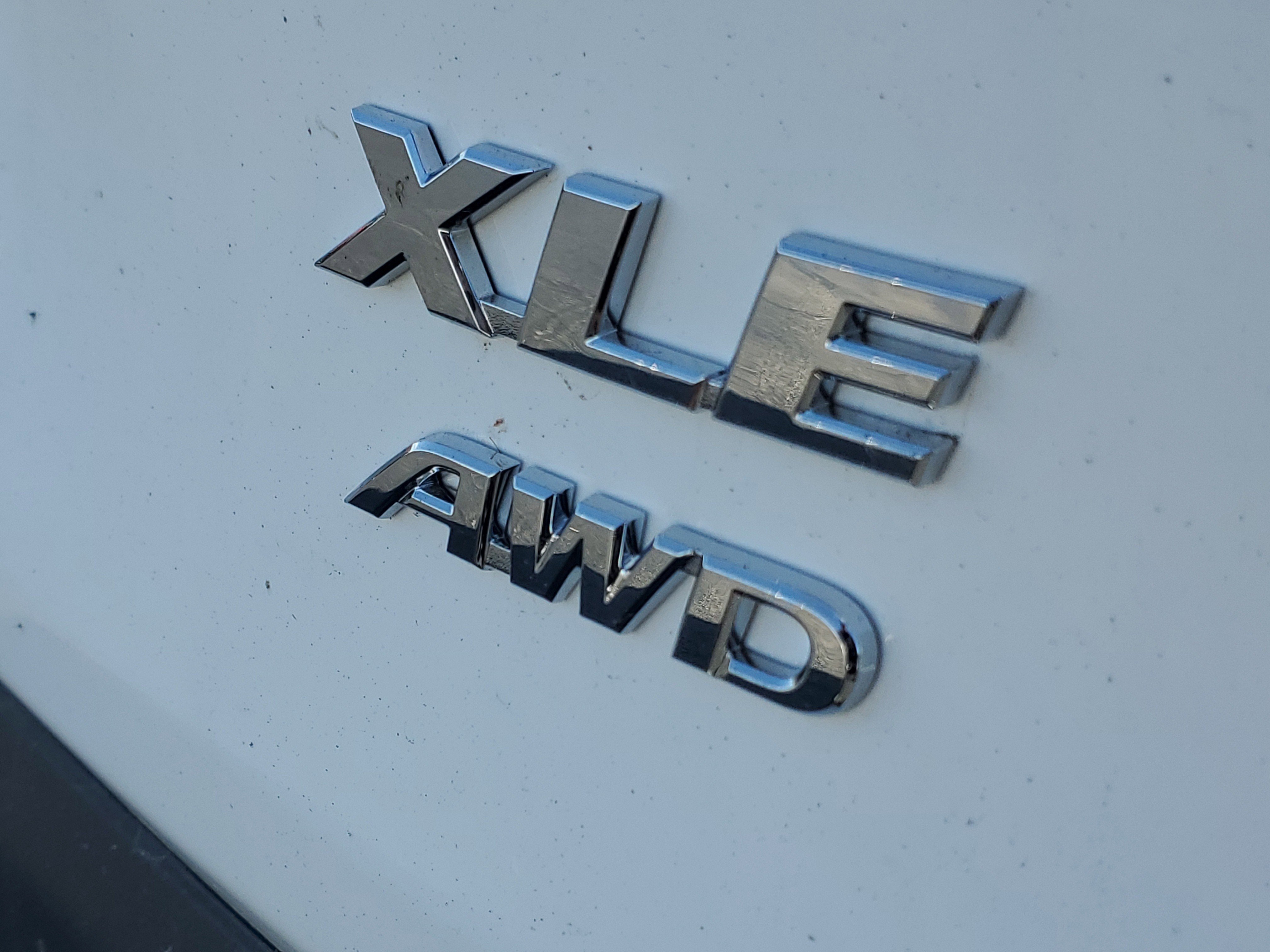 Used 2025 Toyota RAV4 XLE image 6