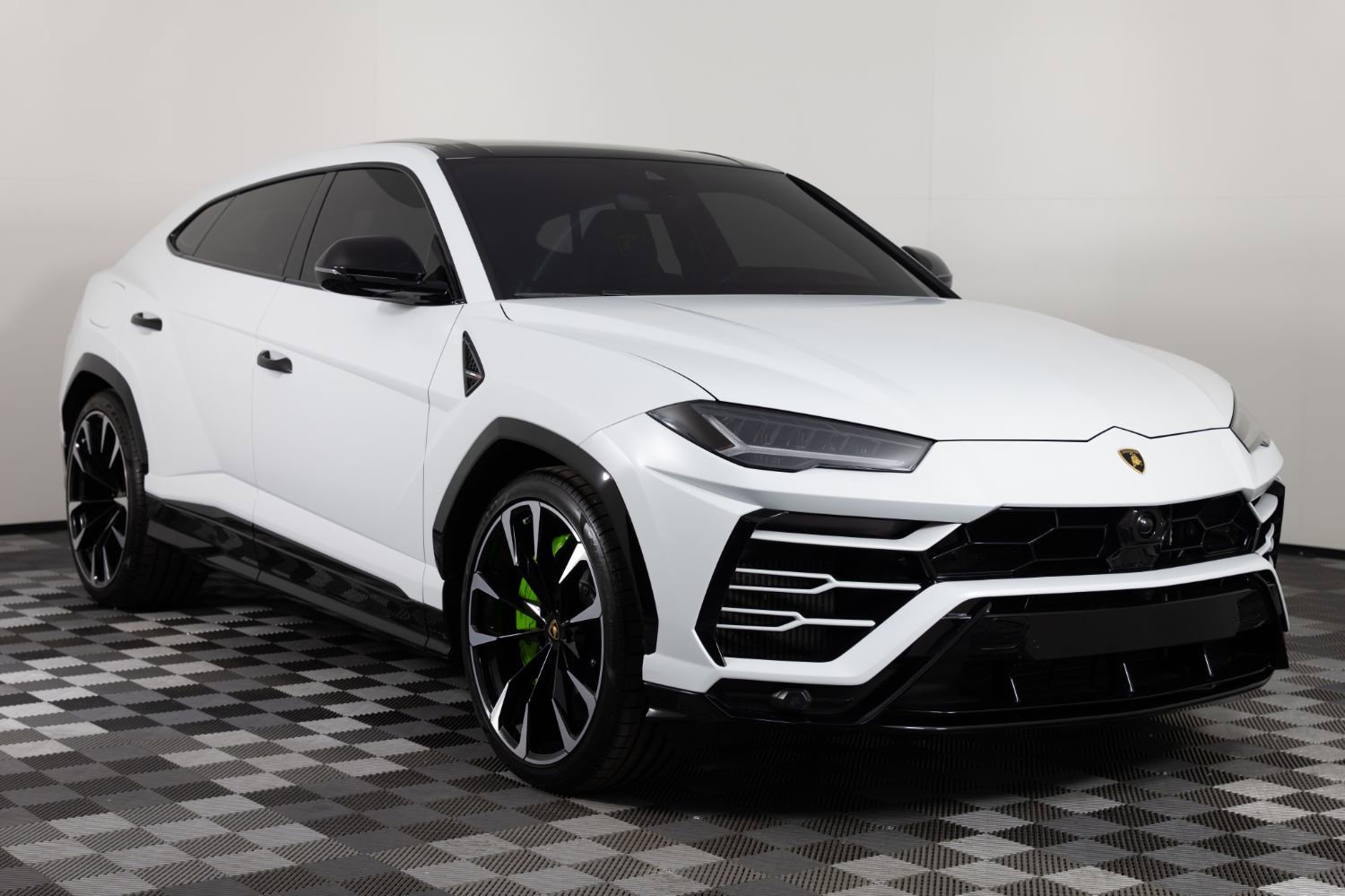 Used 2021 Lamborghini Urus AWD/4WD image 12