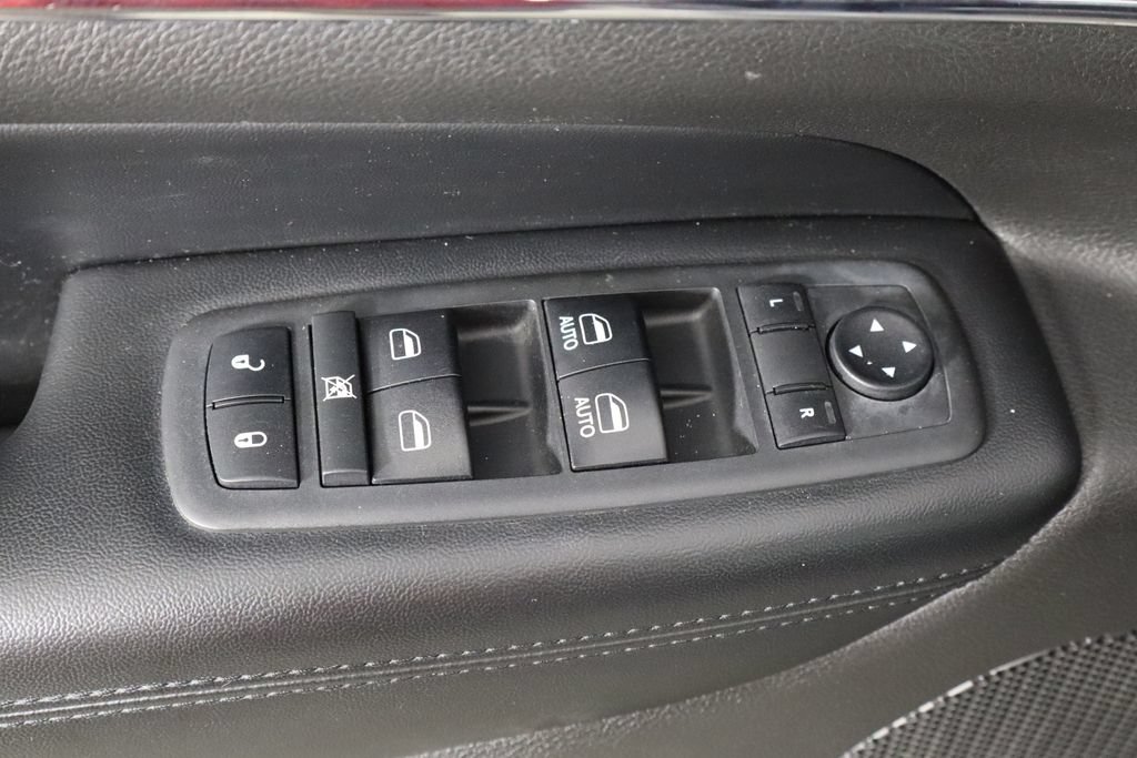 Used 2018 Jeep Grand Cherokee Limited w/ Trailer Tow Group IV AWD/4WD image 19