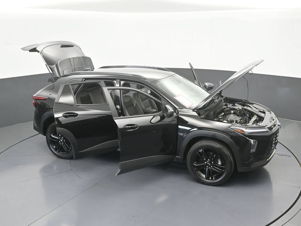 Used 2025 Chevrolet Trax ACTIV FWD image 68
