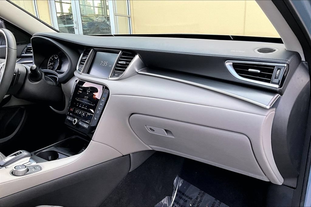 Certified 2023 INFINITI QX50 Luxe FWD image 25