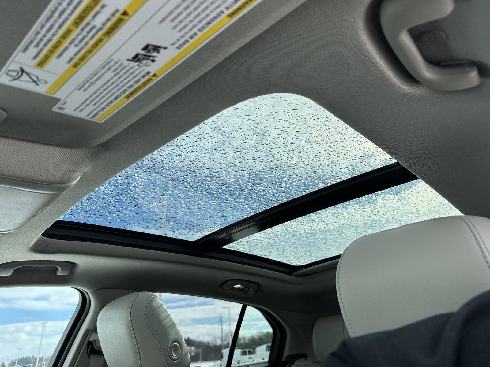 Used 2022 Cadillac XT4 Premium Luxury w/ Sun And Sound Package image 38