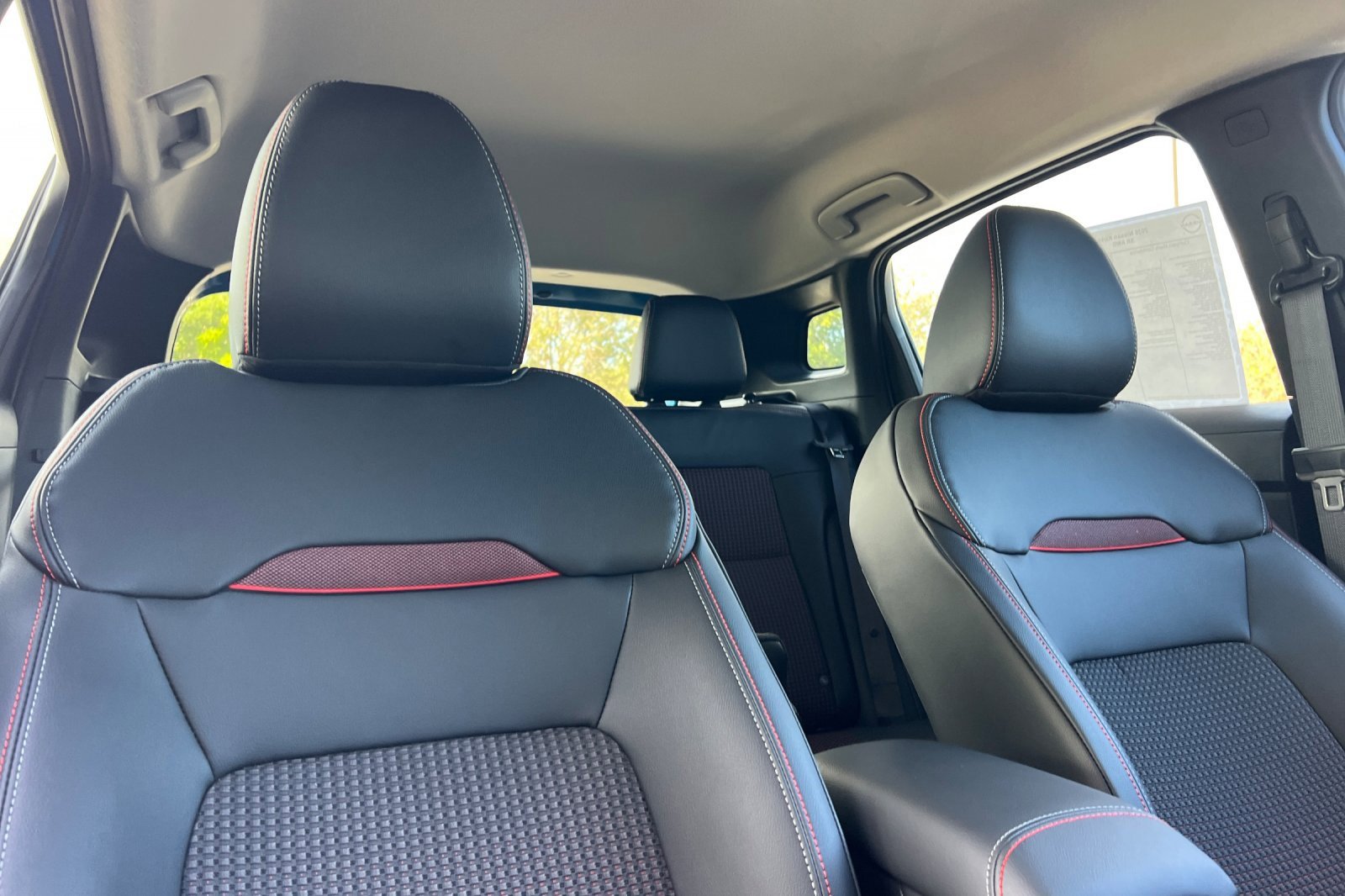 New 2026 Nissan Kicks SR w/ Cold Weather Package image 20