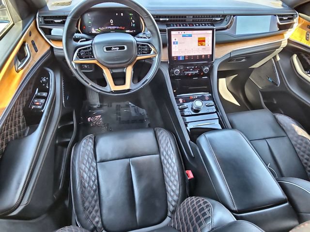 Used 2023 Jeep Grand Cherokee Summit AWD/4WD image 21