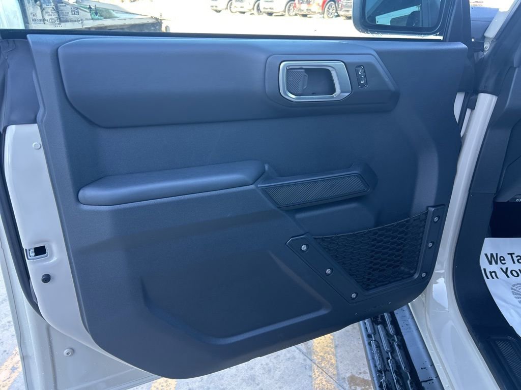 New 2025 Ford Bronco Outer Banks w/ Sasquatch Package image 17