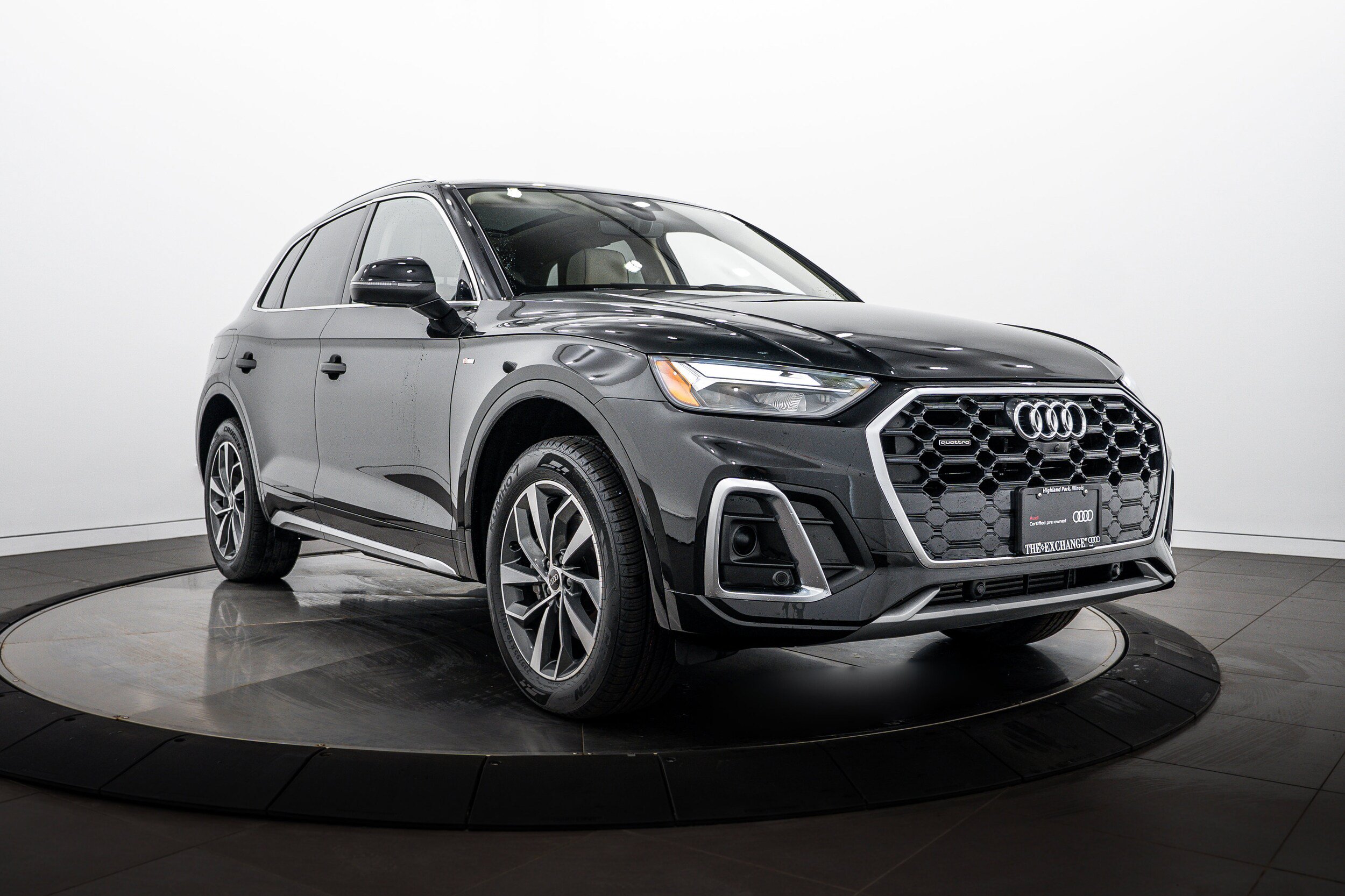 Certified 2023 Audi Q5 2.0T Premium Plus w/ Premium Plus Package AWD/4WD image 2