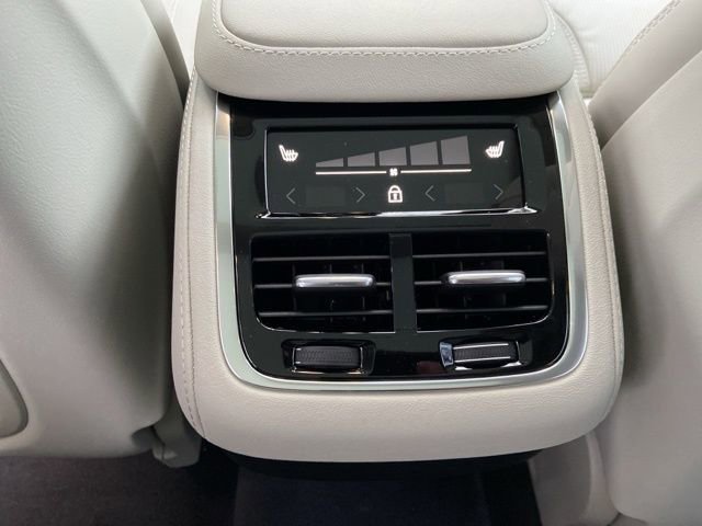 New 2026 Volvo XC90 B6 Ultra image 14