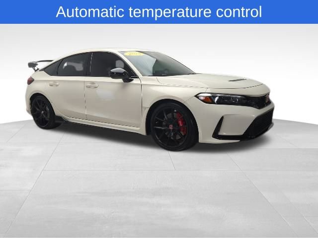 Used 2024 Honda Civic Type R image 9