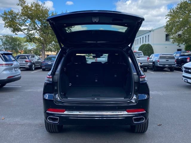 New 2025 Jeep Grand Cherokee Overland w/ Adv Protech Group III image 9