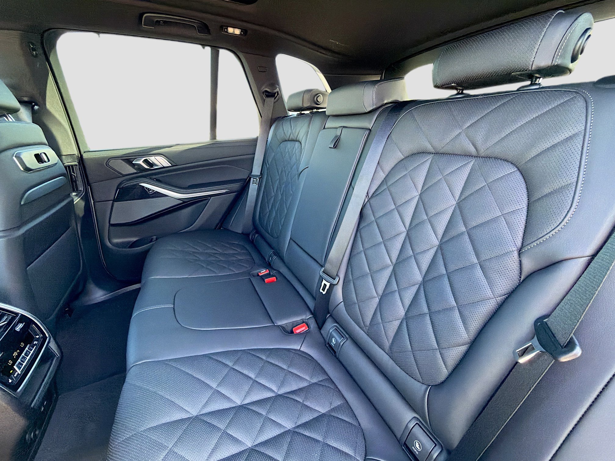 New 2026 BMW X5 xDrive50e w/ Executive Package image 21