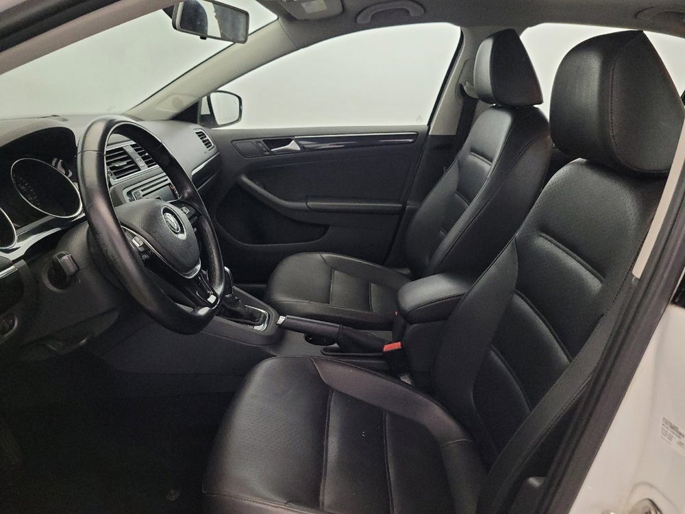 Used 2017 Volkswagen Jetta SEL FWD image 17