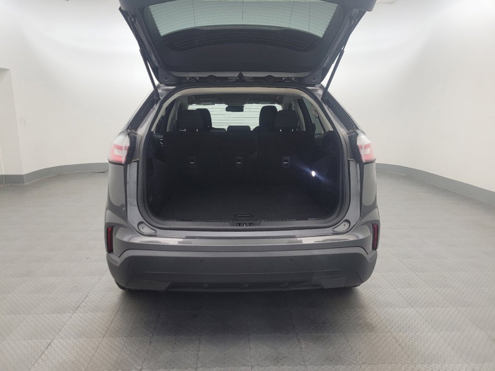 Used 2021 Ford Edge SE FWD image 29