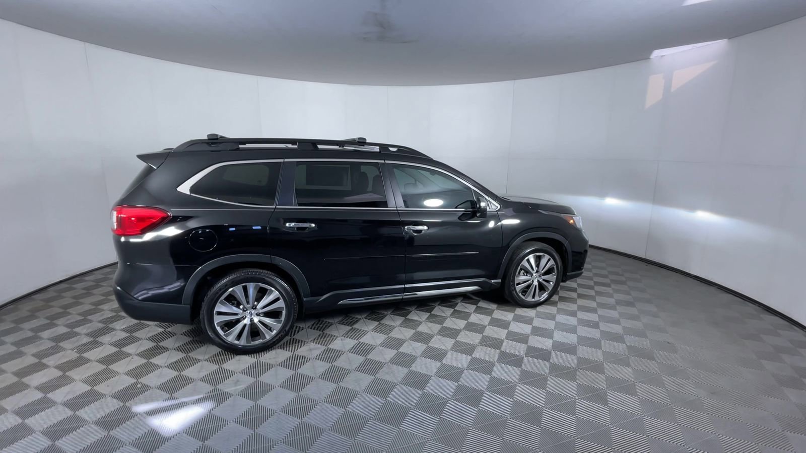 Used 2020 Subaru Ascent Touring AWD/4WD image 9
