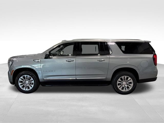 Used 2025 GMC Yukon XL Denali AWD/4WD image 8