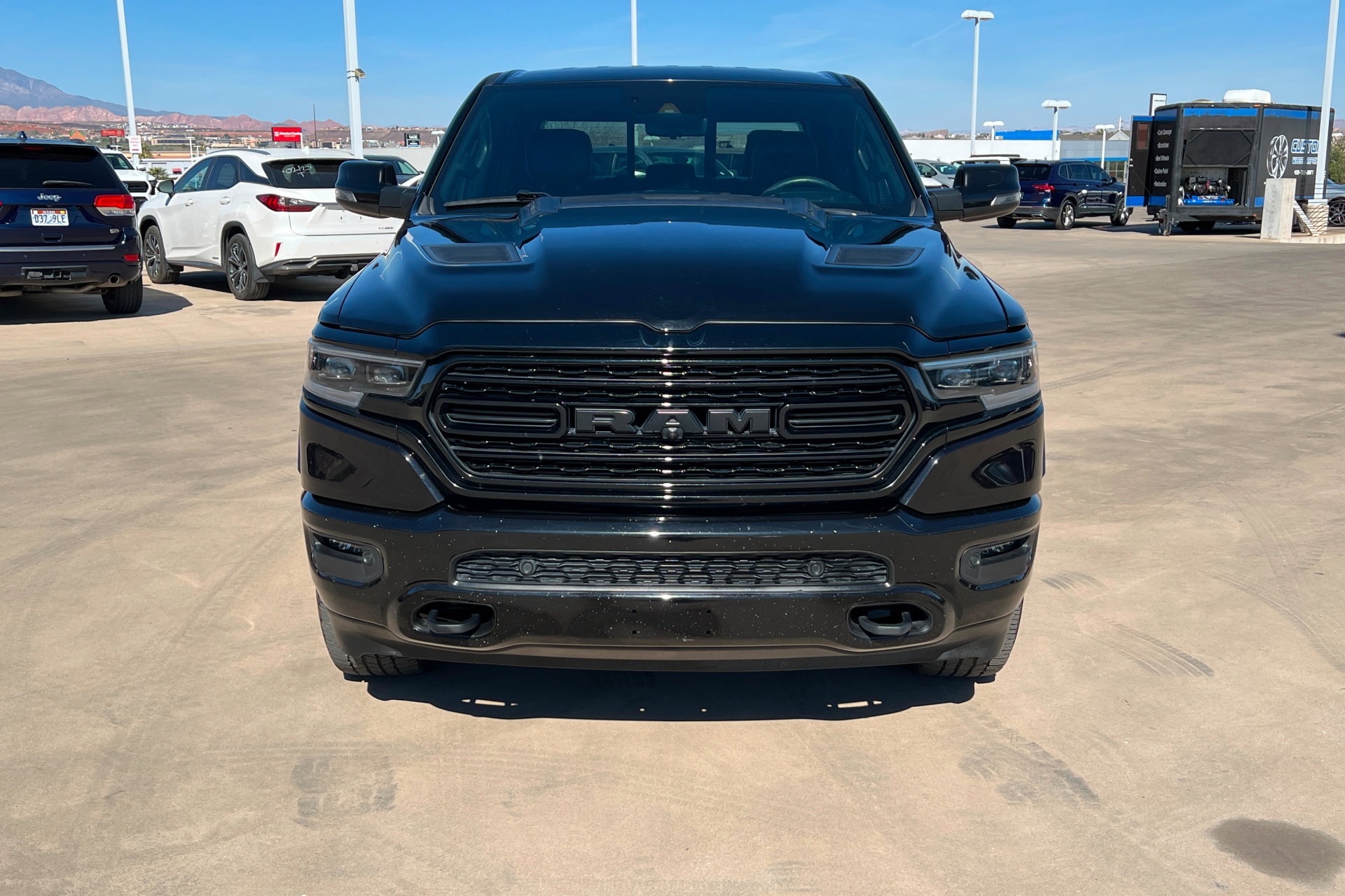Used 2024 RAM 1500 Limited AWD/4WD image 8