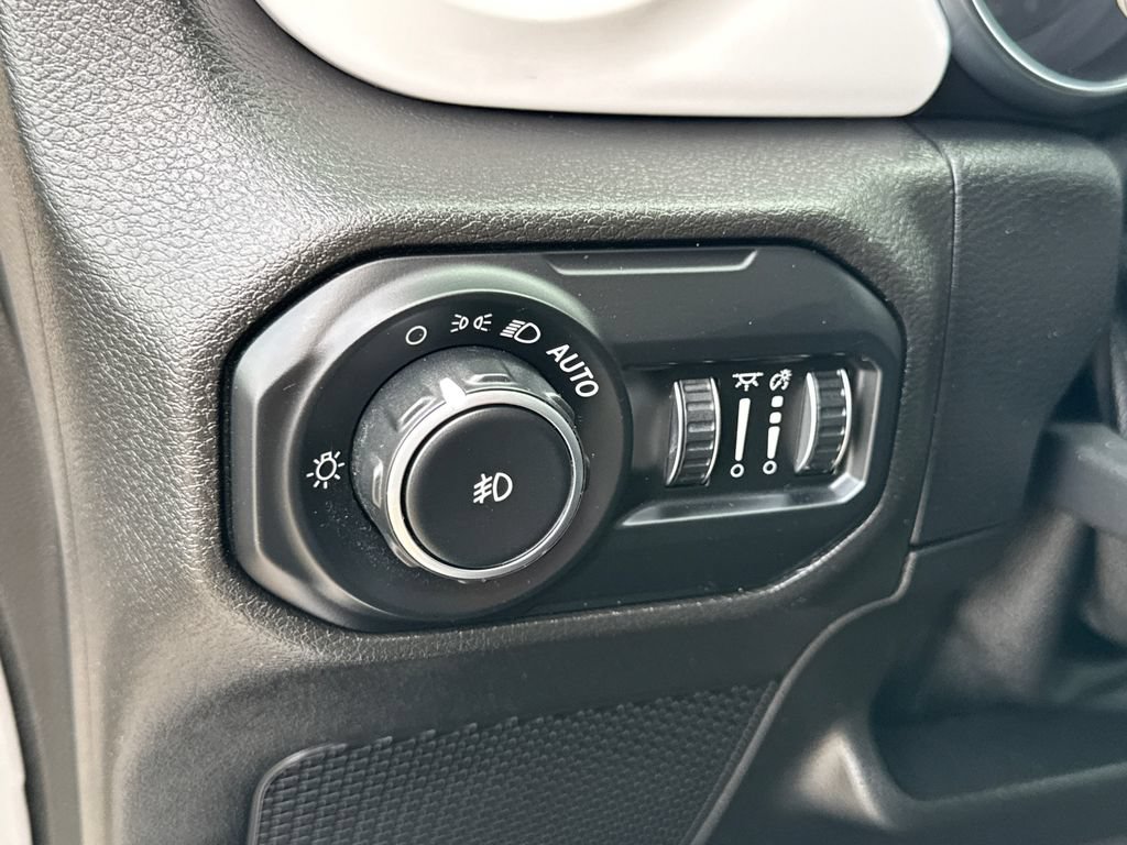 Used 2021 Jeep Wrangler Unlimited Sport AWD/4WD image 28