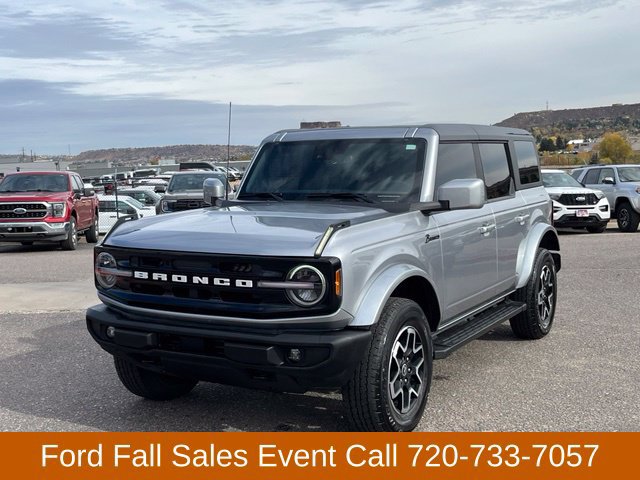 Used 2023 Ford Bronco Outer Banks AWD/4WD image 1