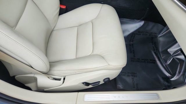 Used 2019 Volvo S90 T5 Momentum w/ Protection Package Premier image 23