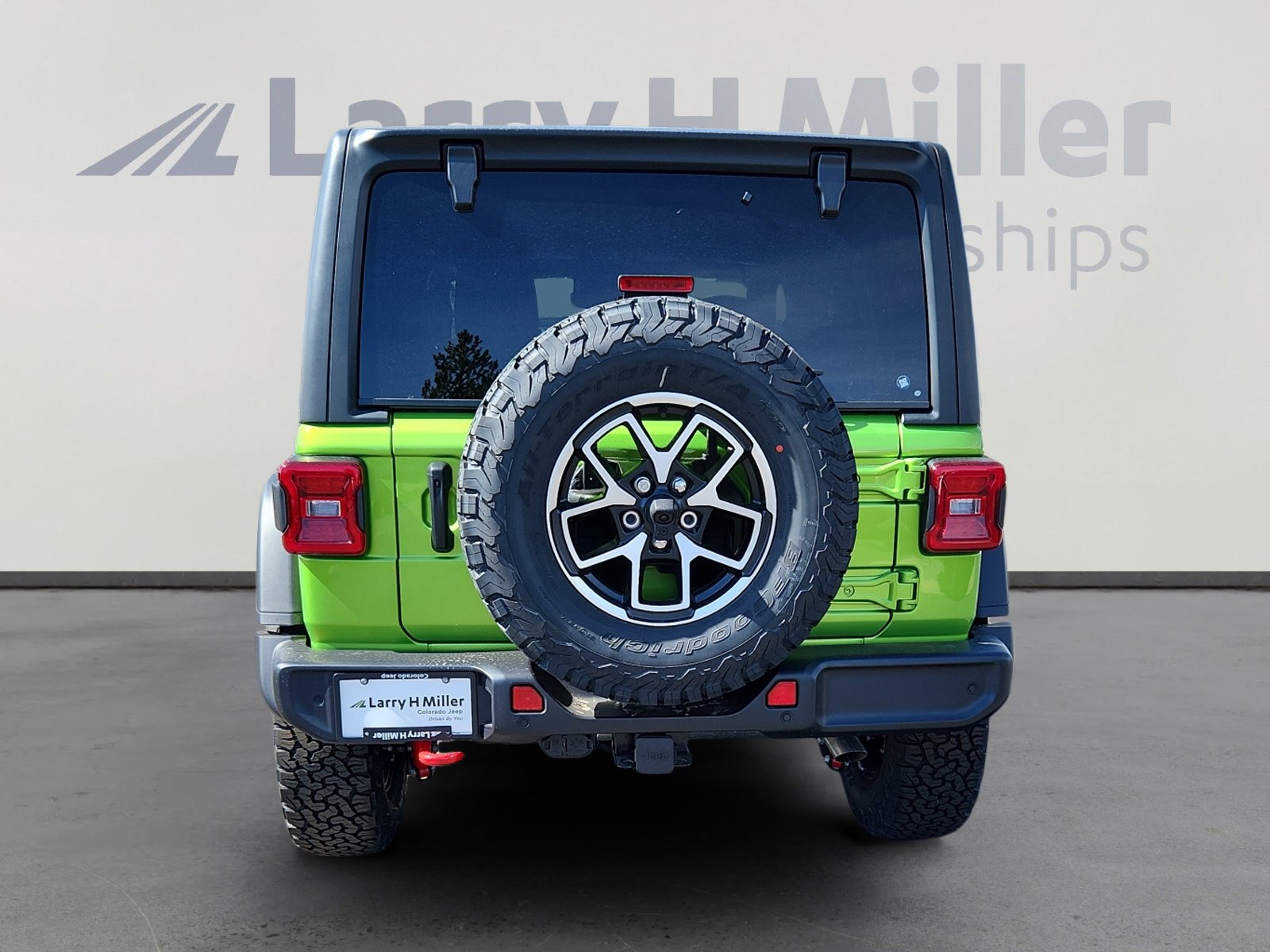 New 2025 Jeep Wrangler Unlimited Rubicon w/ Technology Group image 4