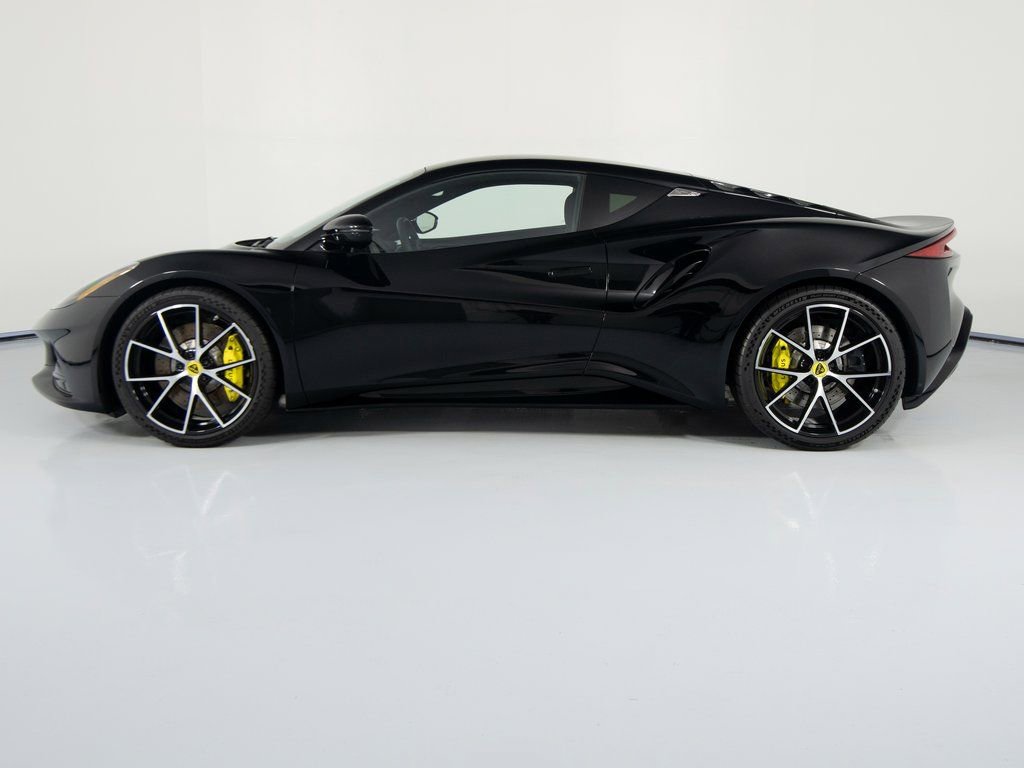 Used 2025 Lotus Emira image 2