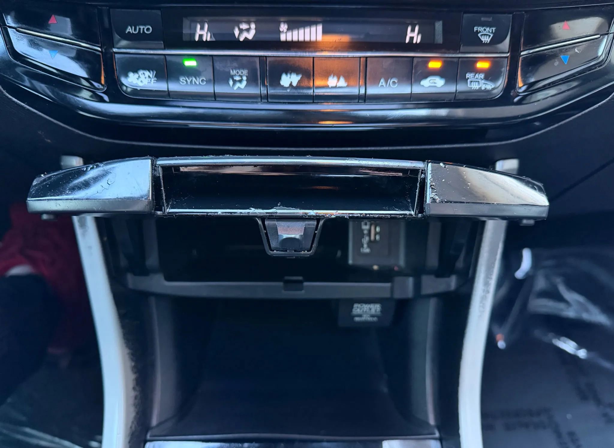 Used 2017 Honda Accord EX-L image 19