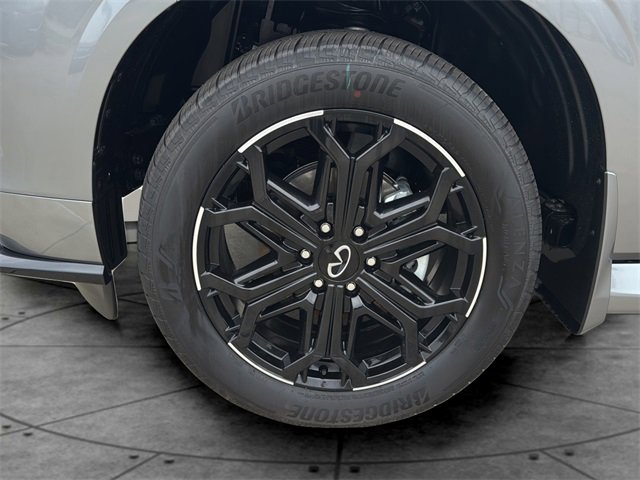 New 2026 INFINITI QX80 4WD w/ Sport Exterior Package image 9
