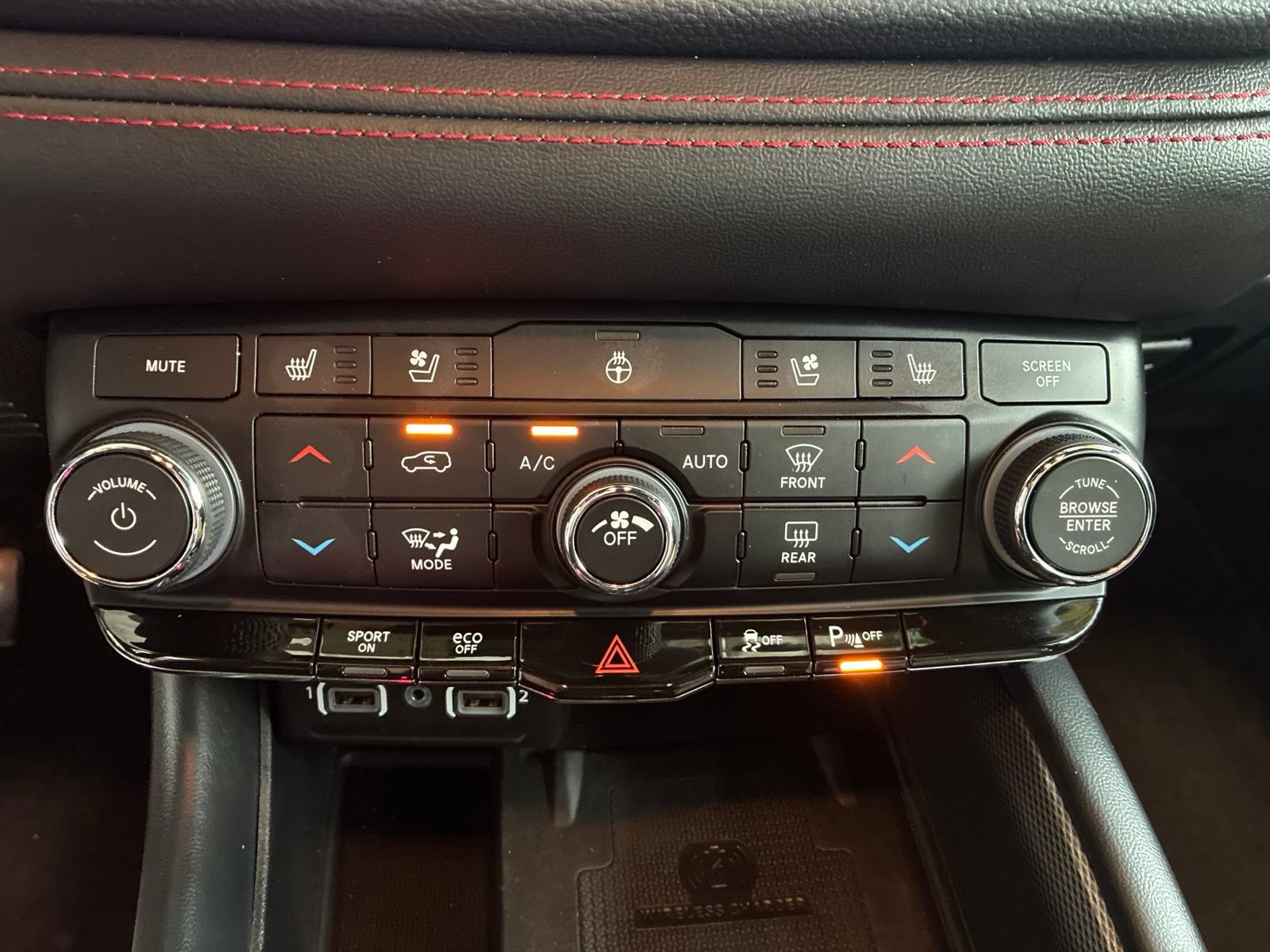 Used 2024 Dodge Durango R/T AWD/4WD image 28
