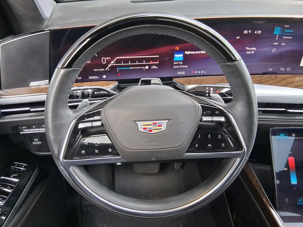 Certified 2025 Cadillac Escalade ESV Sport Platinum w/ LPO, Floor Liner Package AWD/4WD image 11