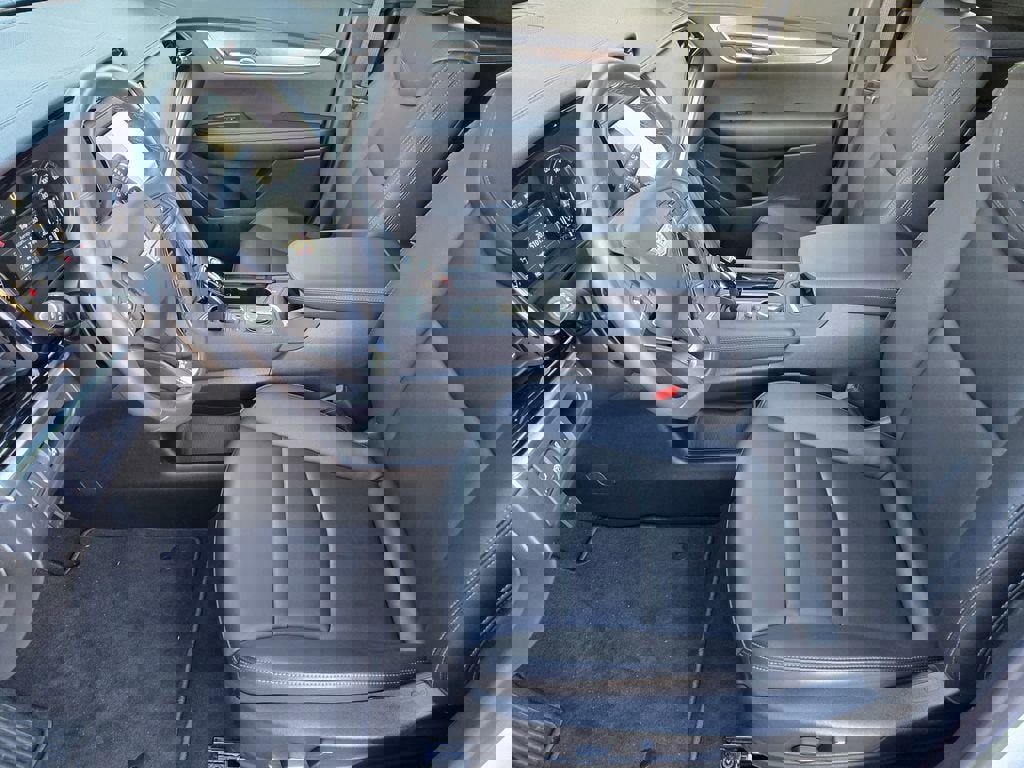 New 2025 Cadillac XT6 Luxury image 11