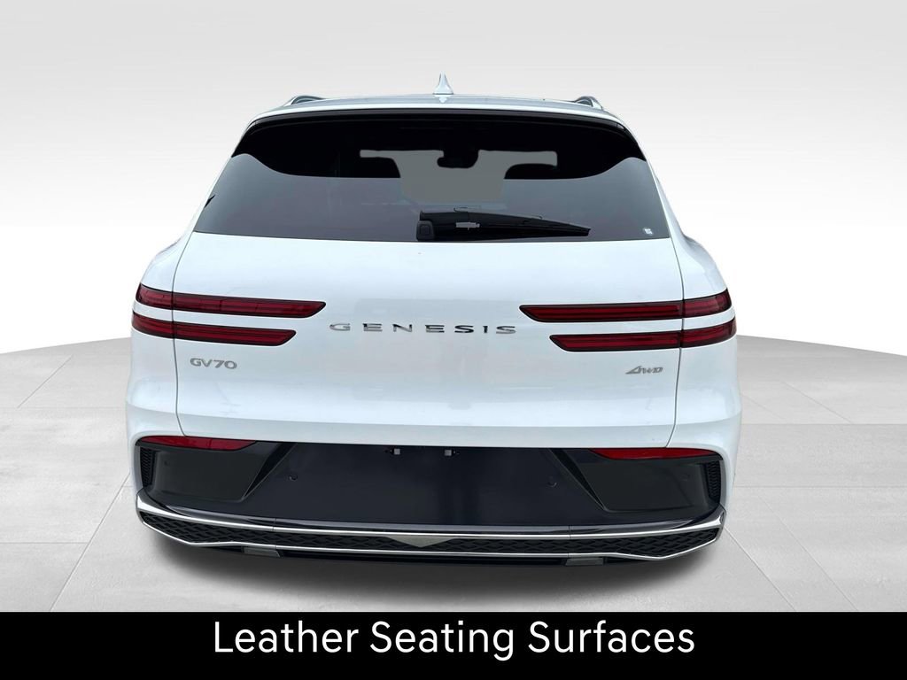 Used 2026 Genesis GV70 2.5T Advanced image 8