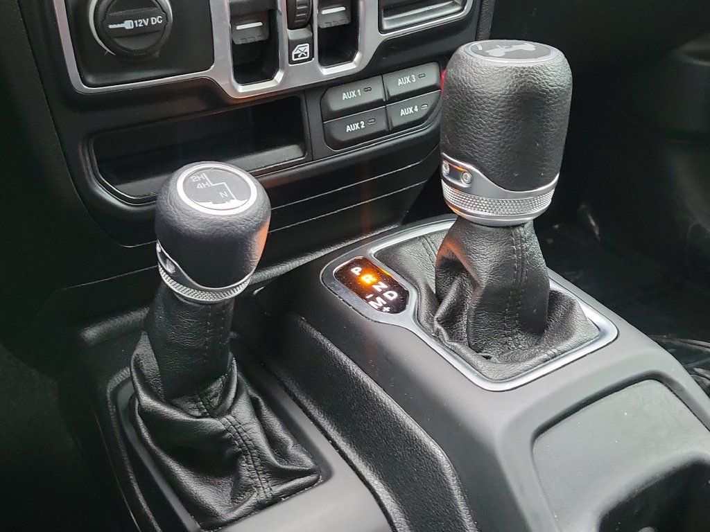 Used 2020 Jeep Wrangler Unlimited Sport AWD/4WD image 24