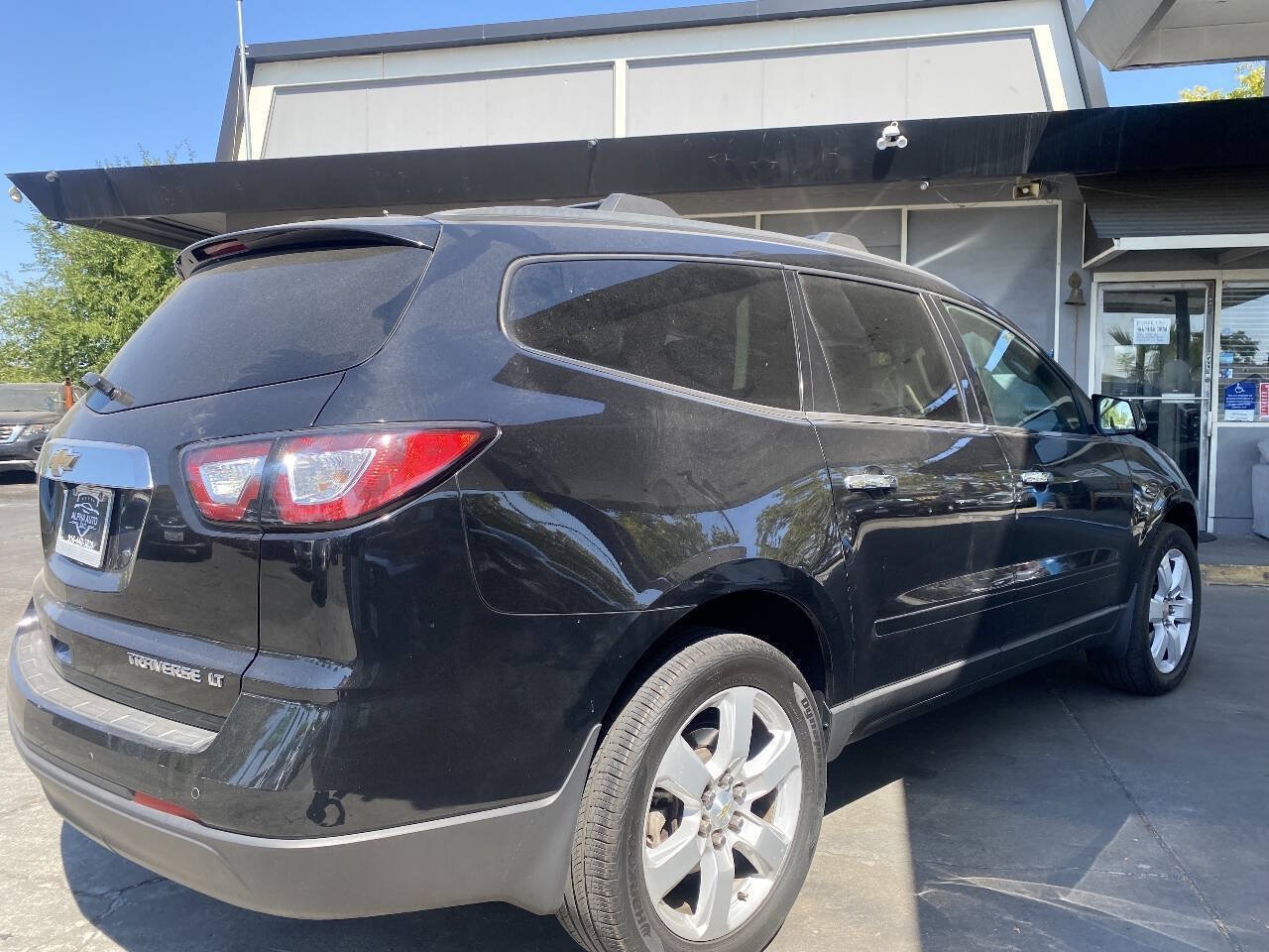Used 2016 Chevrolet Traverse LT w/ Style and Technology Package FWD image 20