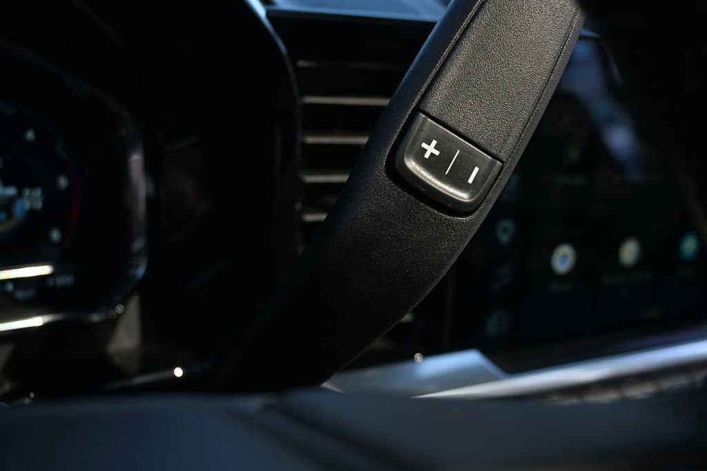 Used 2024 Chevrolet Silverado 2500 LTZ w/ LTZ Plus Package image 16