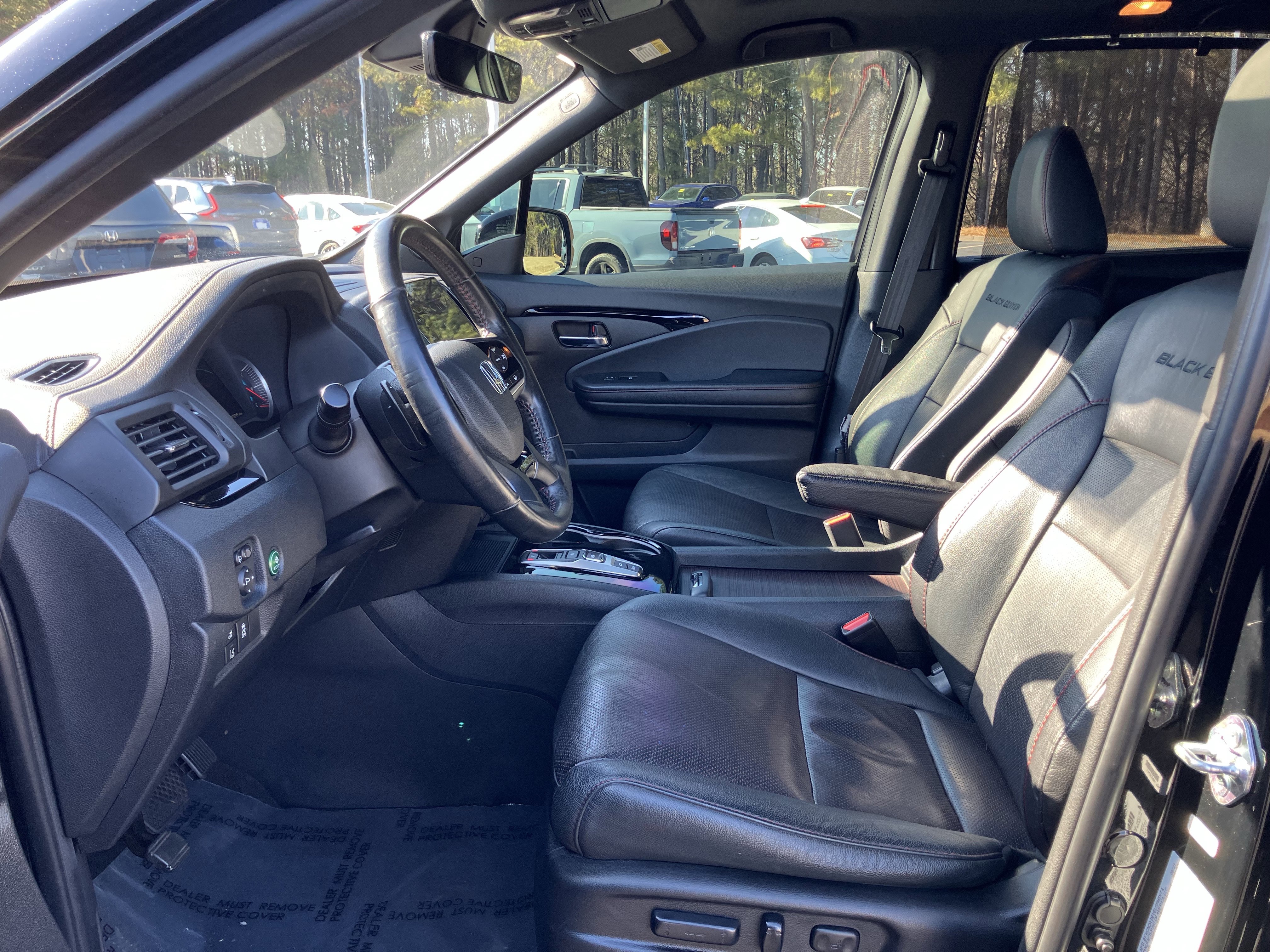 Used 2022 Honda Pilot Black Edition image 16