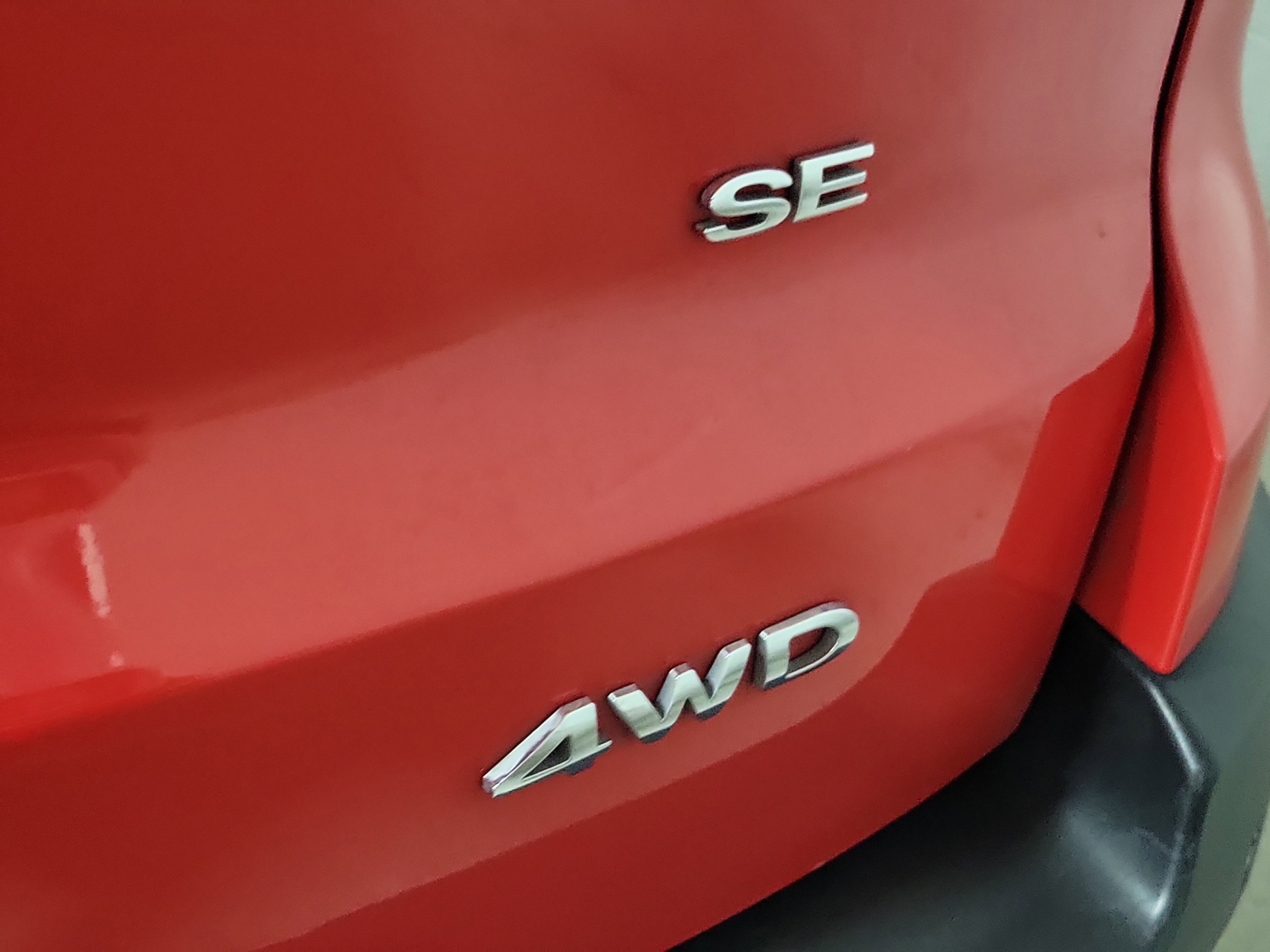 Used 2019 Ford EcoSport SE image 9