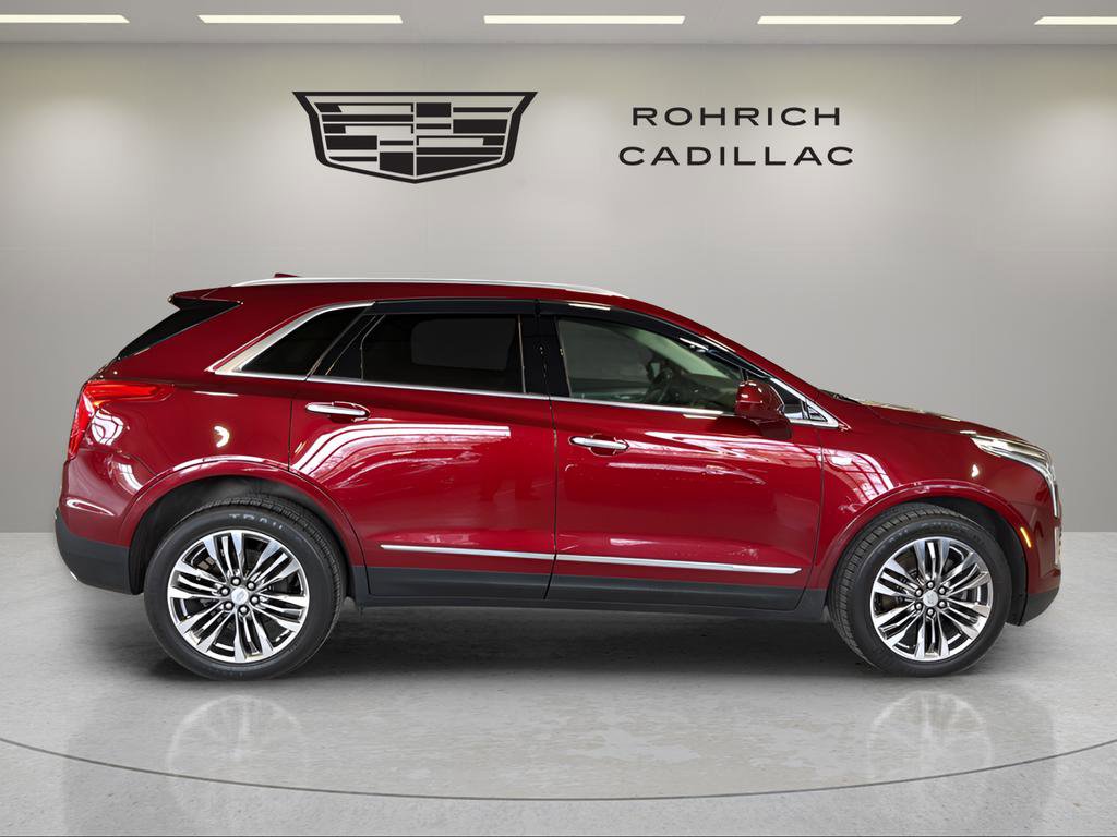 Used 2018 Cadillac XT5 Luxury w/ Driver Awareness Package image 5