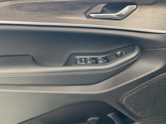 New 2026 Jeep Grand Cherokee Altitude AWD/4WD image 17