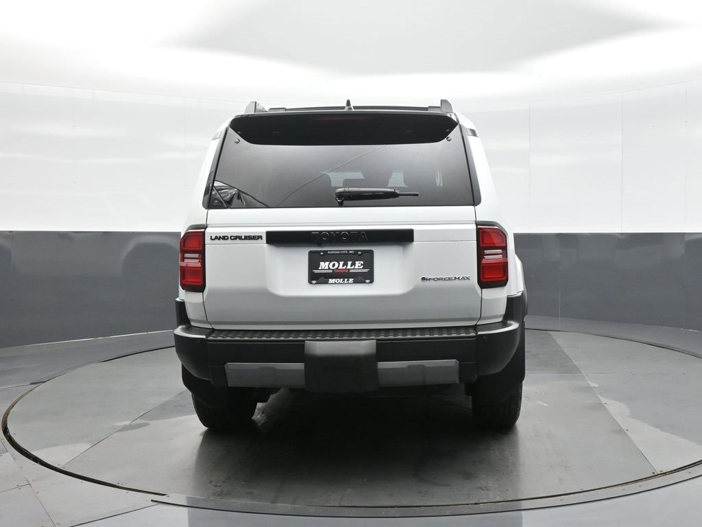 Certified 2024 Toyota Land Cruiser image 6