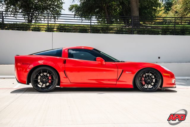 Used 2013 Chevrolet Corvette Z06 w/ 3LZ Preferred Equipment Group RWD image 46