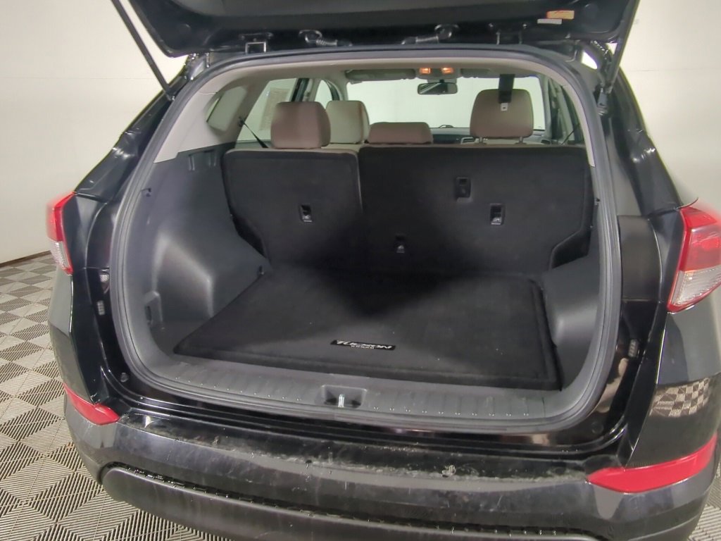 Used 2016 Hyundai Tucson SE w/ Option Group 02 image 7