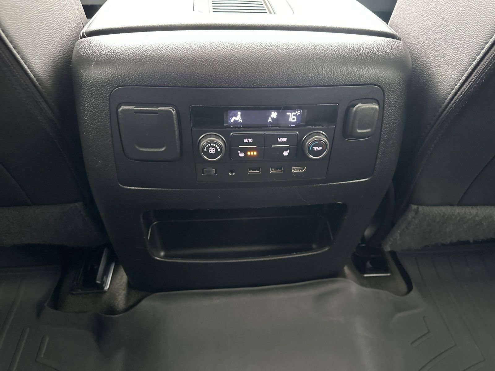 Used 2017 GMC Yukon SLT w/ Open Road Package image 25